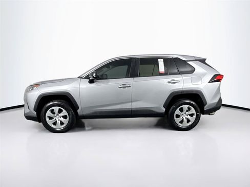 Certified 2022 Toyota RAV4 LE FWD image 13