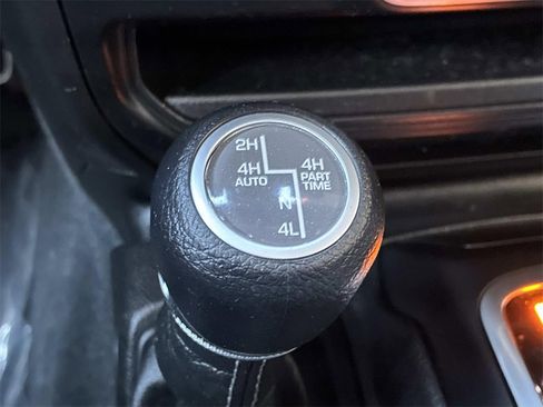 Used 2024 Jeep Wrangler Unlimited w/ Convenience Group image 28