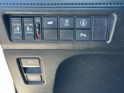 Certified 2024 Honda Odyssey Elite image 25