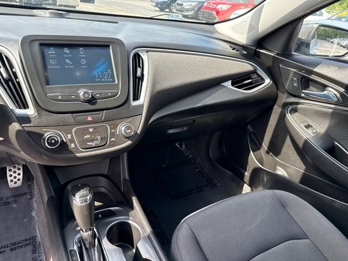 Used 2016 Chevrolet Malibu LS FWD image 13