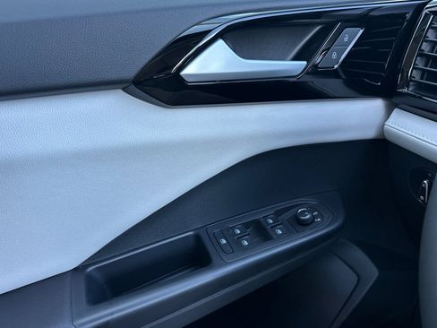 New 2026 Volkswagen Taos S FWD image 11