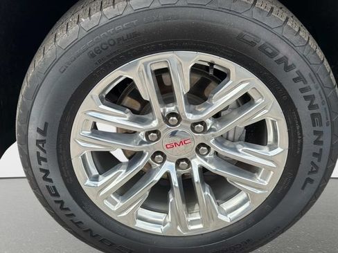 Used 2021 GMC Yukon SLE RWD image 10