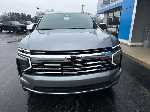 New 2026 Chevrolet Suburban Premier w/ Sun And Tow Package AWD/4WD image 2