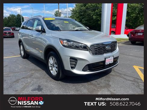 Used 2020 Kia Sorento LX w/ LX I4 Convenience Package AWD/4WD image 8