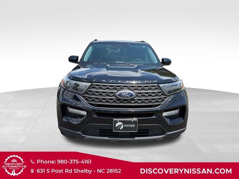 Used 2023 Ford Explorer XLT w/ Equipment Group 202A RWD image 4