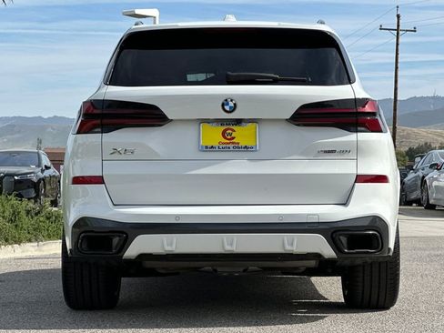 Used 2024 BMW X5 sDrive40i w/ M Sport Package image 4