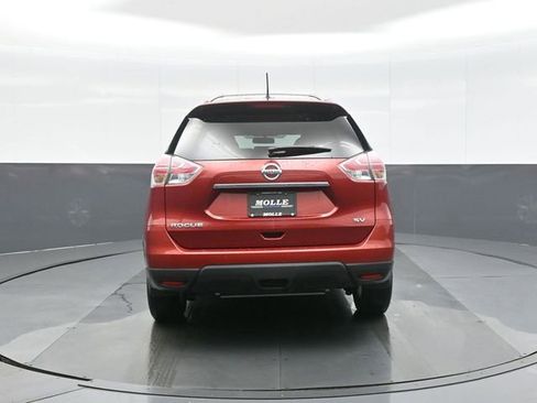 Used 2015 Nissan Rogue SV image 6