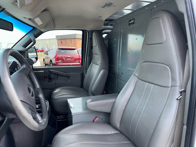 Used 2024 GMC Savana 2500 w/ Driver Convenience Package RWD image 19