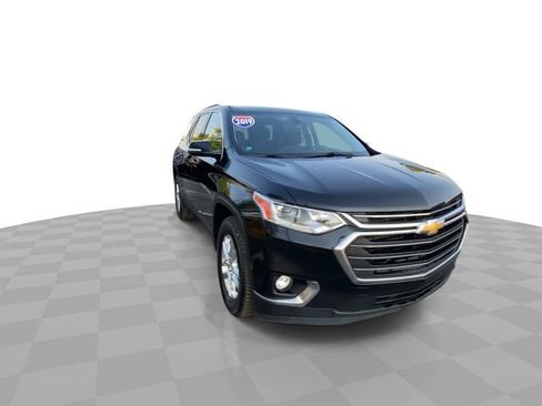 Used 2019 Chevrolet Traverse LT w/ LPO, Floor Liner Package AWD/4WD image 4