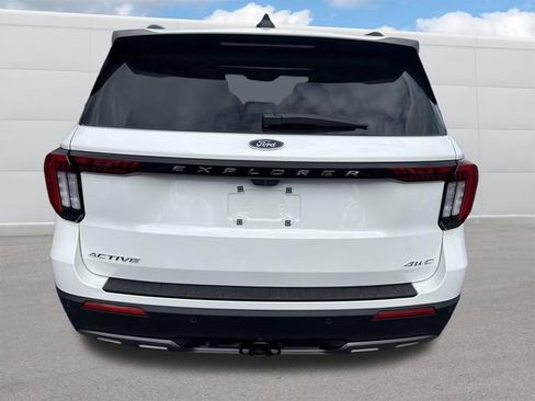 New 2026 Ford Explorer Active w/ Active Comfort Package AWD/4WD image 3