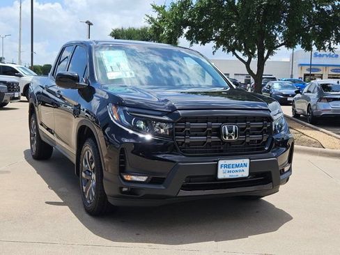 New 2026 Honda Ridgeline Sport image 3