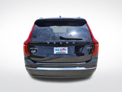 Certified 2024 Volvo XC90 B6 Plus AWD/4WD image 7