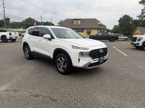 Used 2023 Hyundai Santa Fe SE AWD/4WD image 1