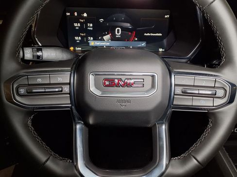 New 2026 GMC Canyon Elevation w/ Convenience Package RWD image 20