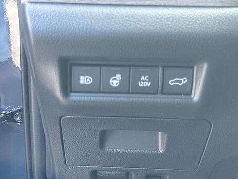 Used 2025 Toyota Grand Highlander AWD Hybrid image 28