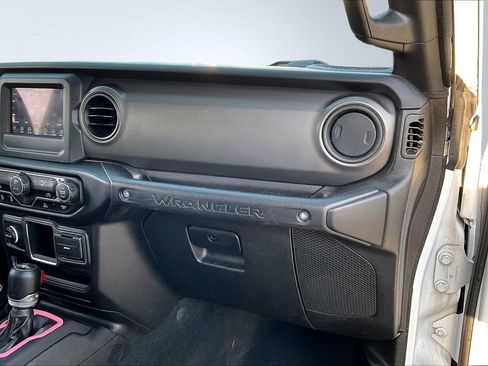 Used 2022 Jeep Wrangler Unlimited Sport image 15