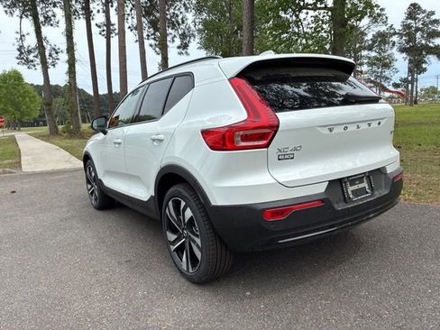 New 2026 Volvo XC40 B5 Ultra w/ Protection Package Premier AWD/4WD image 8