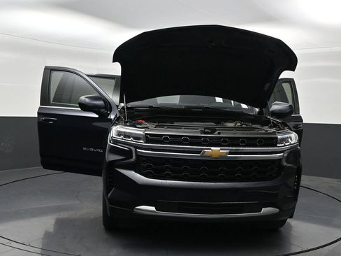 Used 2024 Chevrolet Suburban LS RWD image 37