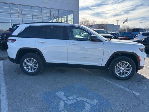 New 2026 Jeep Grand Cherokee Laredo X AWD/4WD image 36
