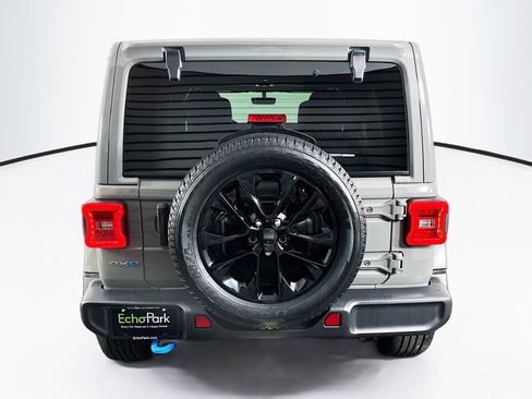 Used 2023 Jeep Wrangler Sahara image 7