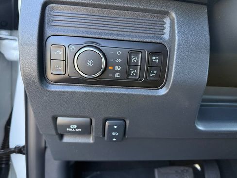New 2026 Ford F250 Platinum AWD/4WD image 24