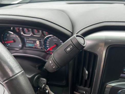 Used 2017 Chevrolet Silverado 2500 LTZ w/ Vortec Plus Package image 28