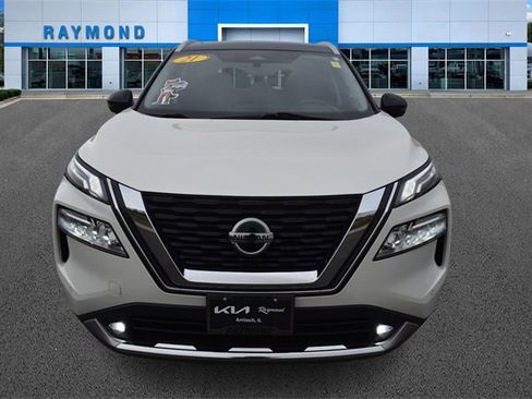 Used 2021 Nissan Rogue Platinum image 8