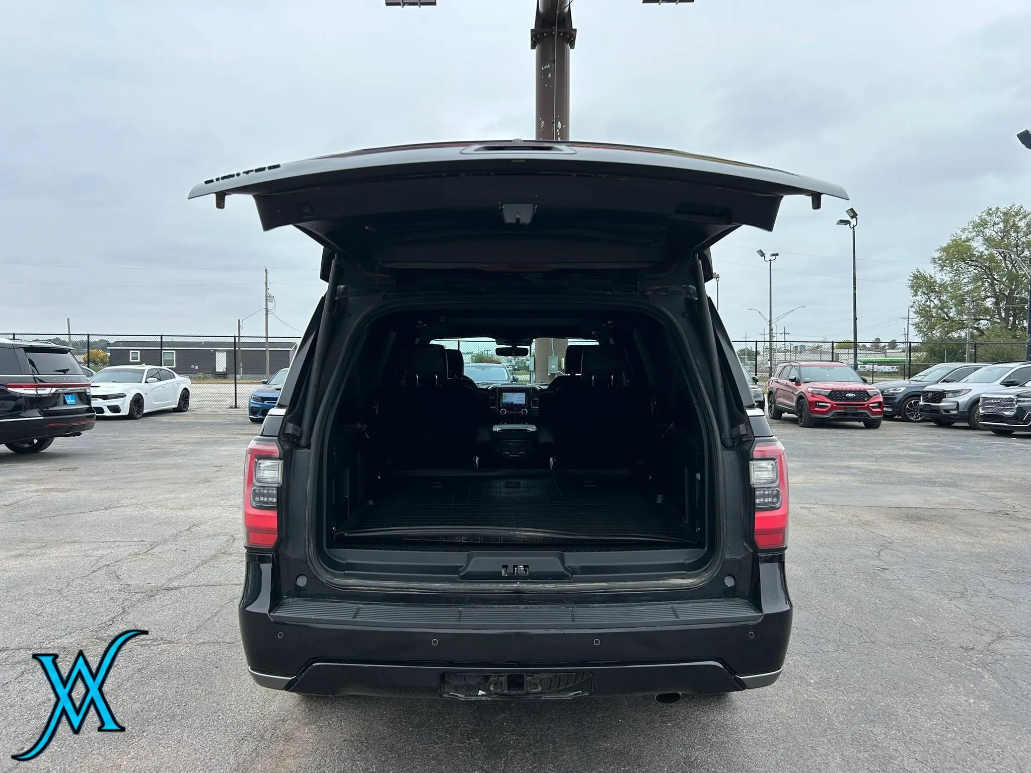 Used 2020 Ford Expedition Max Limited w/ Equipment Group 303A AWD/4WD image 18