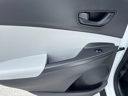 Certified 2023 Hyundai Kona SEL FWD image 12