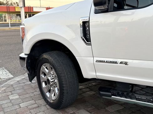 Used 2018 Ford F250 Lariat w/ Chrome Package image 11