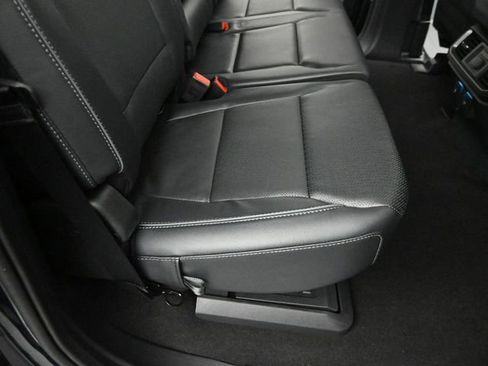 Used 2024 Ford F150 Lariat w/ Equipment Group 502A High image 28