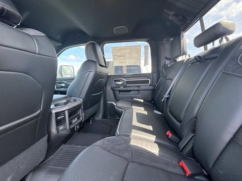 New 2026 RAM 2500 Laramie AWD/4WD image 7