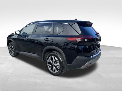 Certified 2023 Nissan Rogue SV FWD image 5