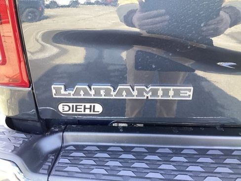 New 2026 RAM 2500 Laramie AWD/4WD image 13