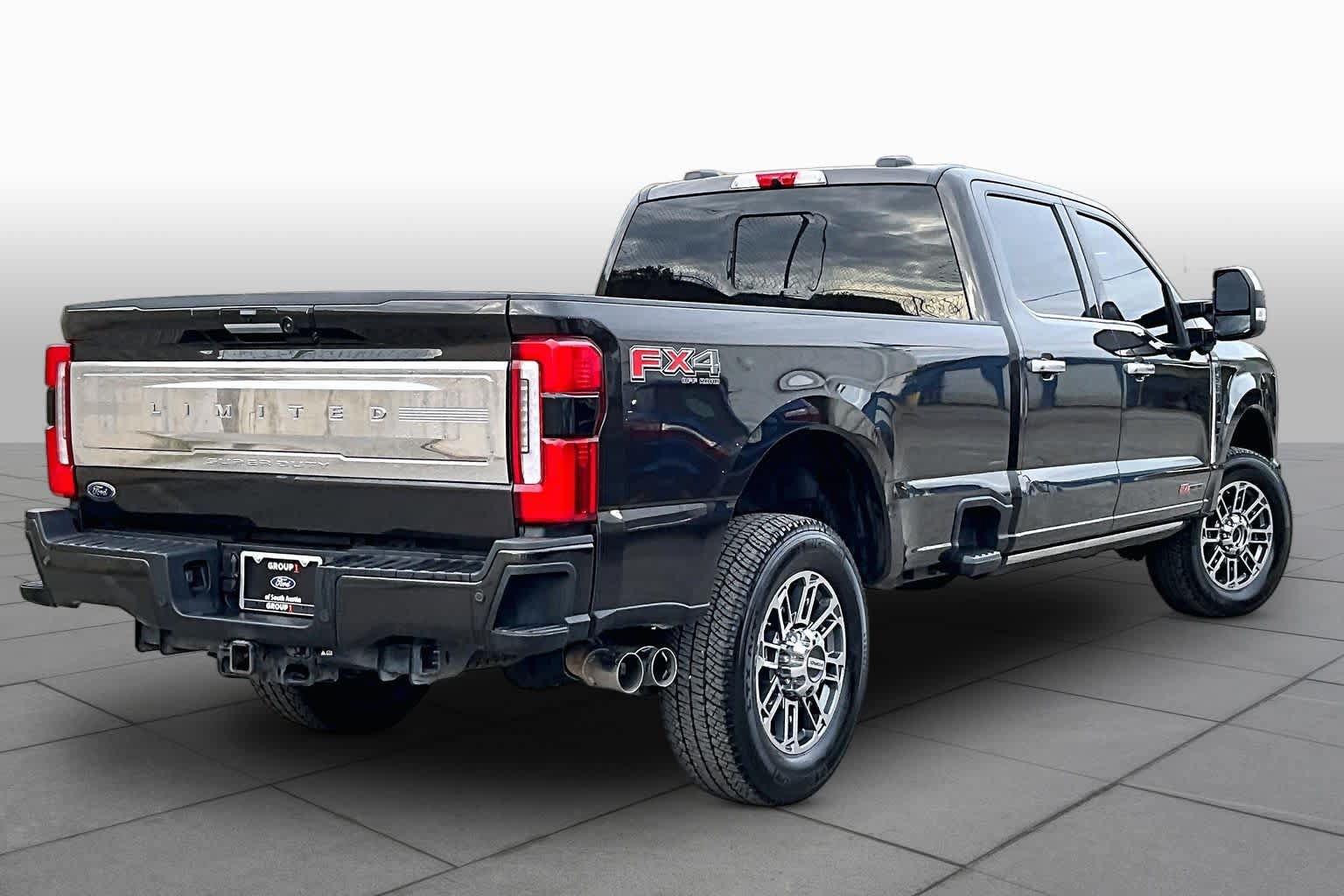 Used 2024 Ford F350 Limited w/ FX4 Off-Road Package AWD/4WD image 15