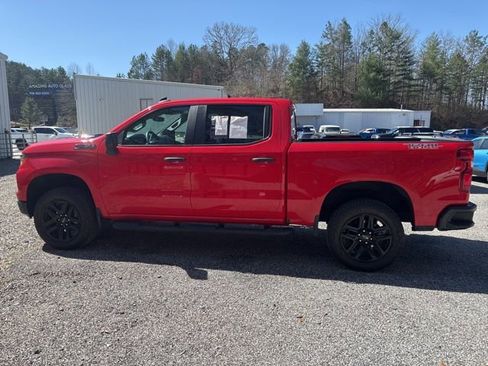 Used 2025 Chevrolet Silverado 1500 Custom Trail Boss w/ Turbomax Blackout Package AWD/4WD image 10