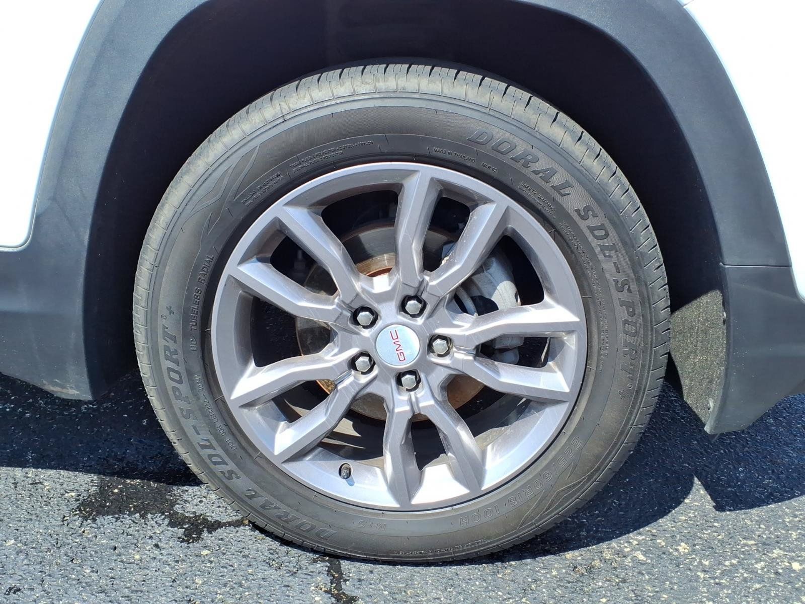 Certified 2024 GMC Terrain SLT AWD/4WD image 11