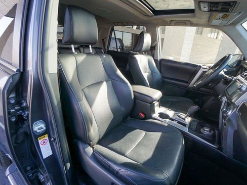 Used 2018 Toyota 4Runner Limited AWD/4WD image 30