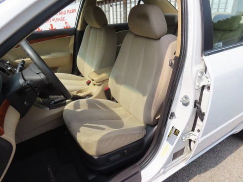Used 2009 Hyundai Sonata GLS FWD image 18