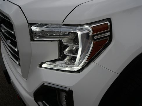 Certified 2021 GMC Sierra 1500 AT4 w/ AT4 Premium Package AWD/4WD image 15