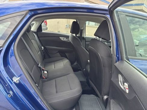 Used 2021 Kia Forte LXS FWD image 25