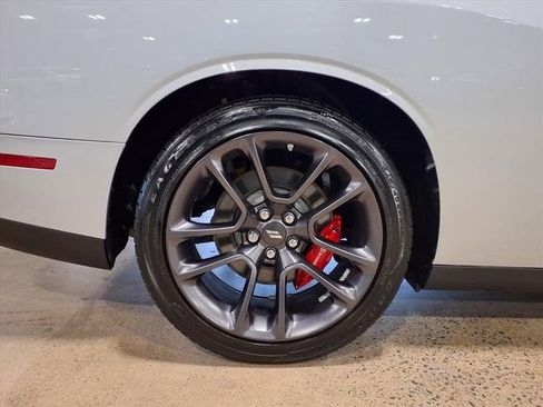 Used 2022 Dodge Challenger R/T Scat Pack w/ Shaker Package image 10