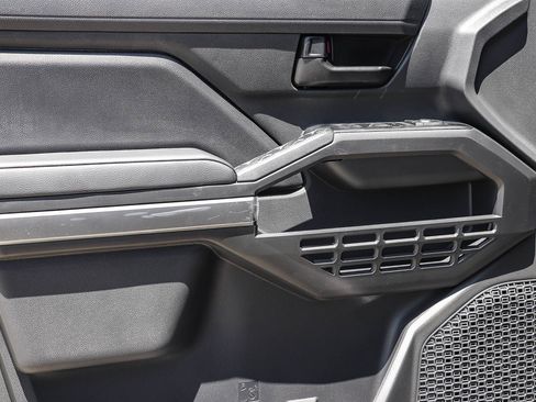 New 2026 Toyota Tacoma SR5 AWD/4WD image 24