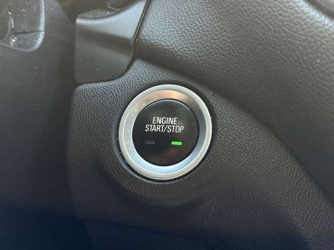 Used 2022 Chevrolet Equinox LT image 16