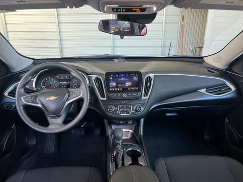 Used 2024 Chevrolet Malibu LT image 33