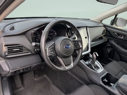 Used 2024 Subaru Outback Premium AWD/4WD image 16