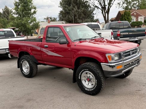 Used 1993 Toyota Pickup Deluxe AWD/4WD image 56