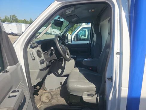 Used 2023 Ford E-350 and Econoline 350 Super Duty w/ Power Windows & Locks Group RWD image 5
