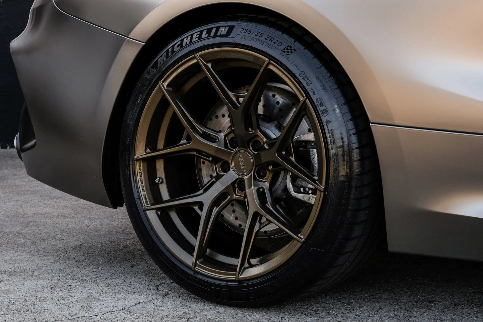 Used 2022 BMW M8 Competition w/ M Carbon Exterior Package AWD/4WD image 63