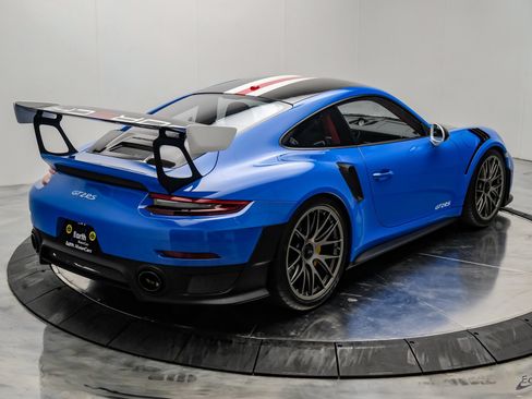 Used 2019 Porsche 911 GT2 RS RWD image 22